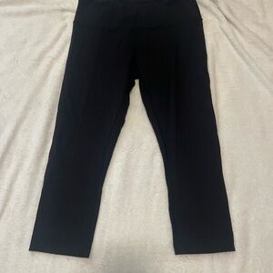 Lululemon Black Cropped Leggings